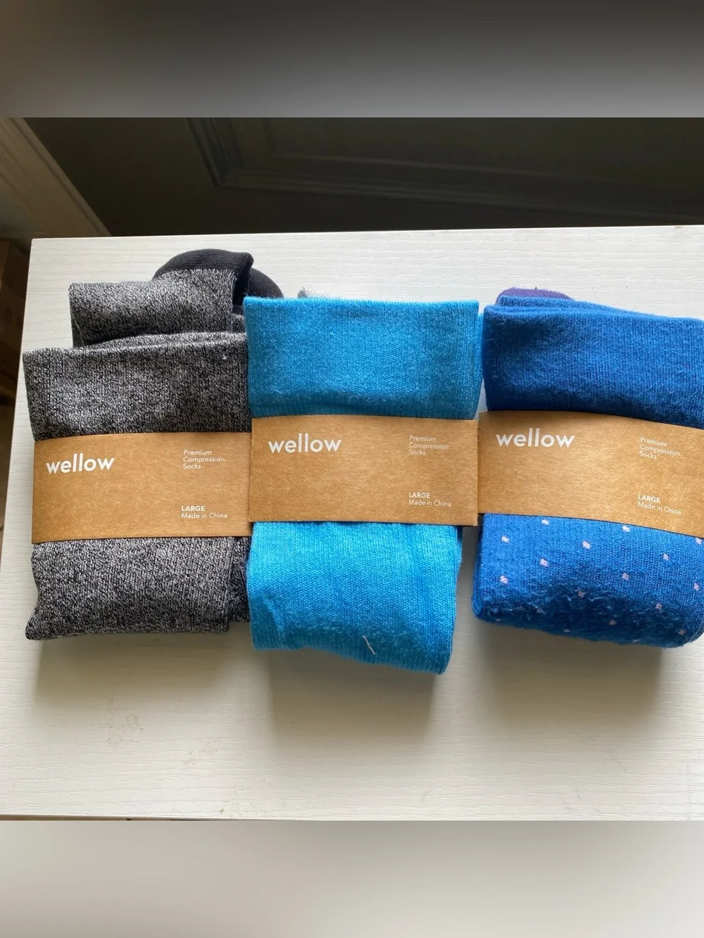 Wellow compression Crew Socks - Gray, Teal, Blue (3-Pack) size large